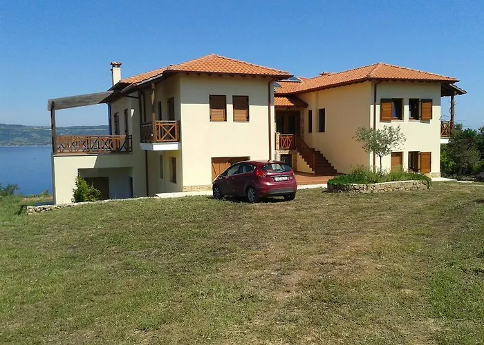 Marvelous Sea View Eco Vakantiehuis